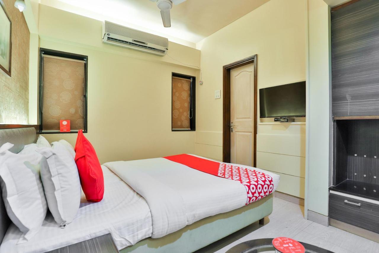 Oyo 17332 Hotel Nana'S Daman Eksteriør bilde